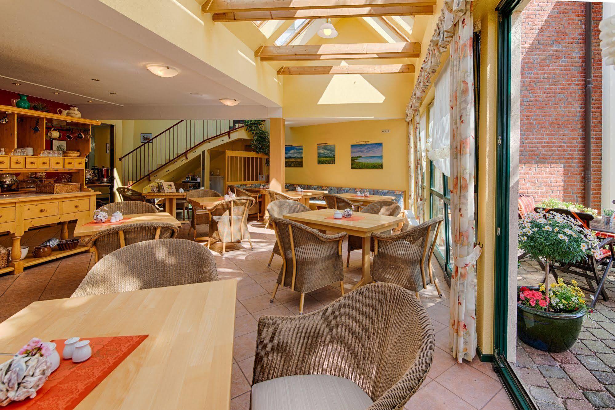 Garni Nussbaumhof Hotel 4*